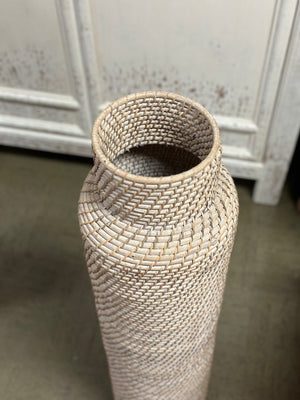 Handwoven Rattan Vase – Available in White Wash or Black Wash ✨🌿